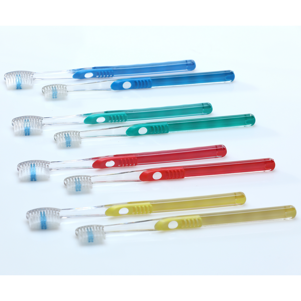Clear Grip Compact Straight Toothbrush (000-10420)