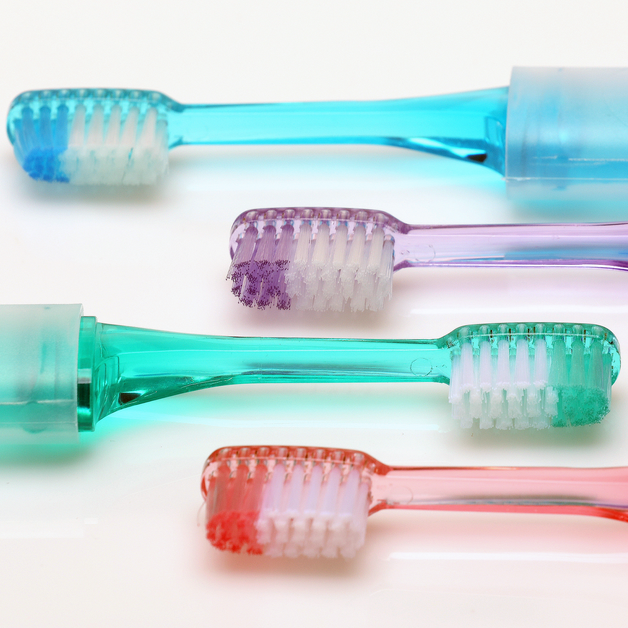 V-Trim Travel Toothbrush (000-44004)