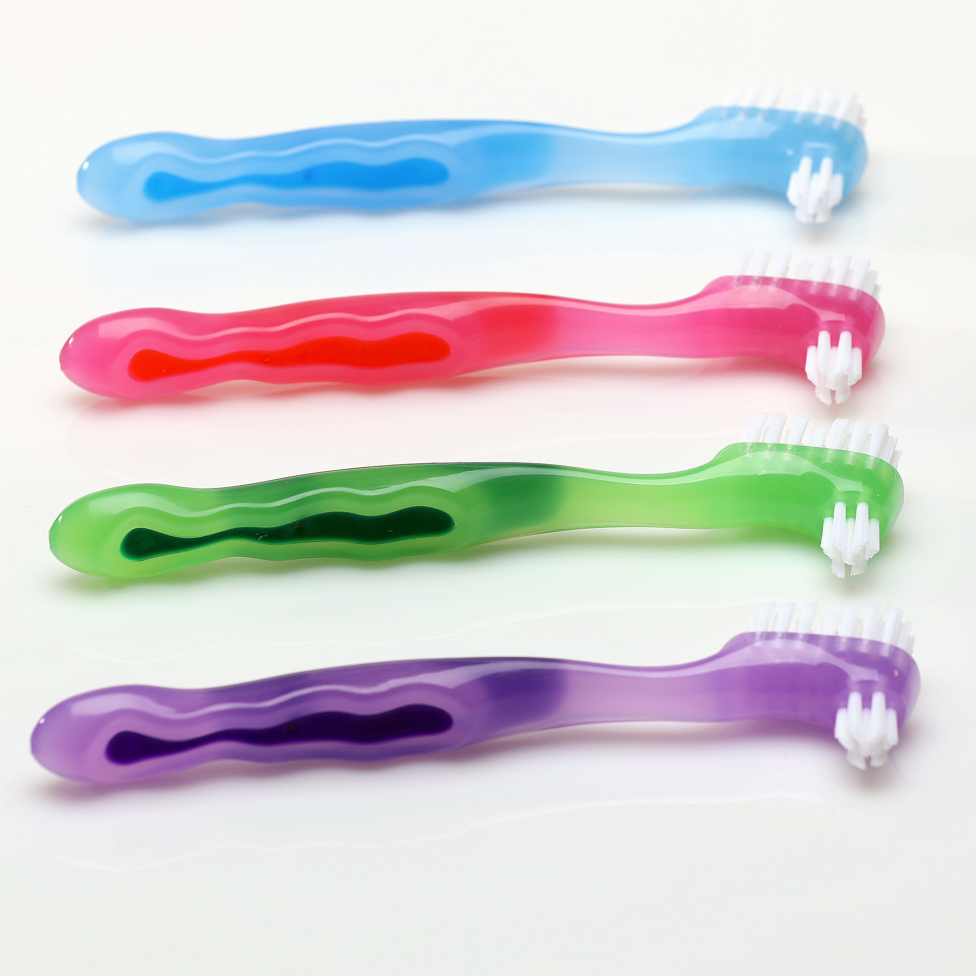 Denture Toothbrush (000-90026)